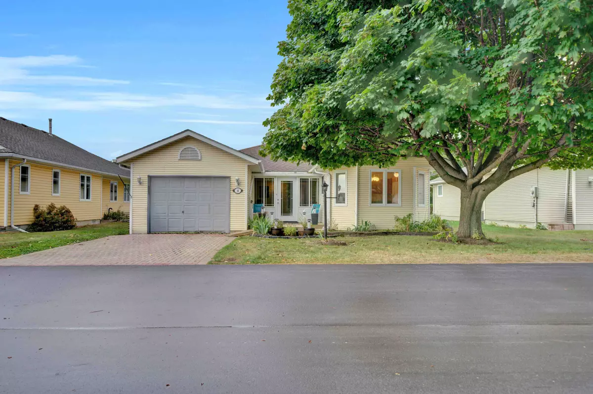 Prince Edward County, ON K0K 3L0,4 Heritage DR