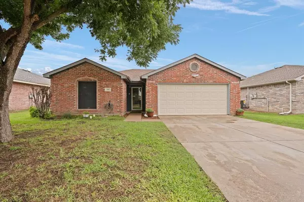 Burleson, TX 76028,419 NW Murphy Road