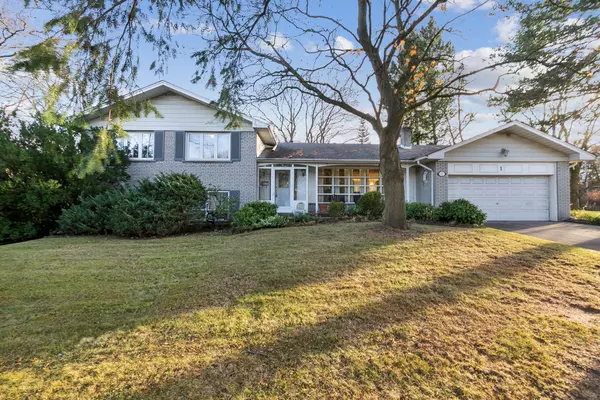 1 Wilket RD, Toronto C12, ON M2L 1N7