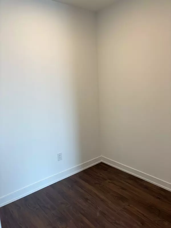 Mississauga, ON L4Z 3X7,5105 Hurontario ST #635
