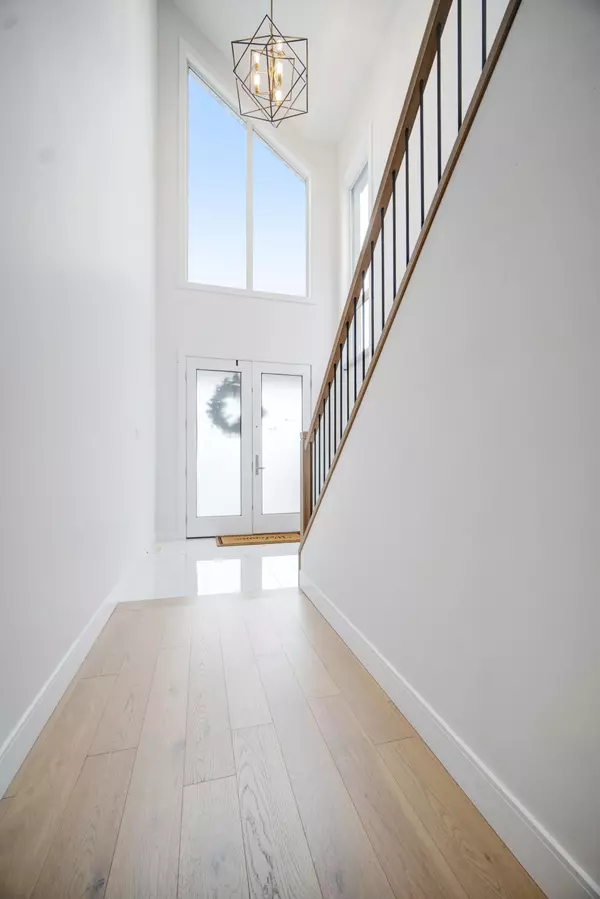 London South, ON N6L 1K3,3314 David Milne WAY W