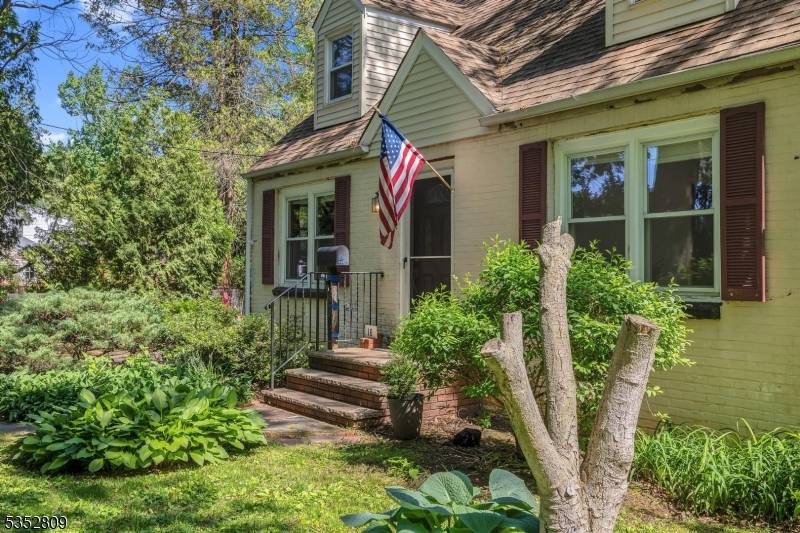 North Plainfield Boro, NJ 07063,16 Kent Pl
