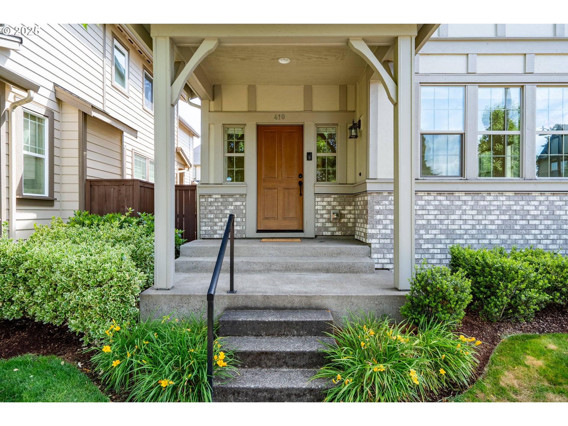 Hillsboro, OR 97124,410 NE 76th AVE