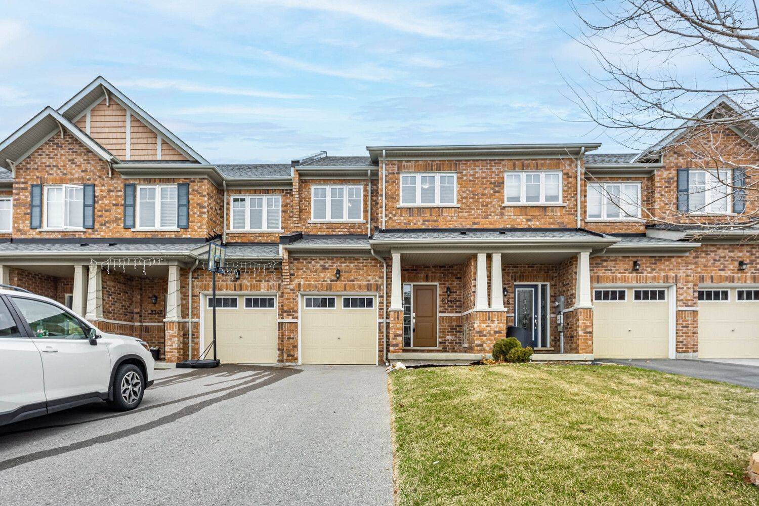 Oshawa, ON L1L 0C1,2346 New Providence ST