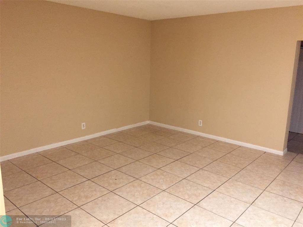 North Lauderdale, FL 33068,7967 SW 7th Ct