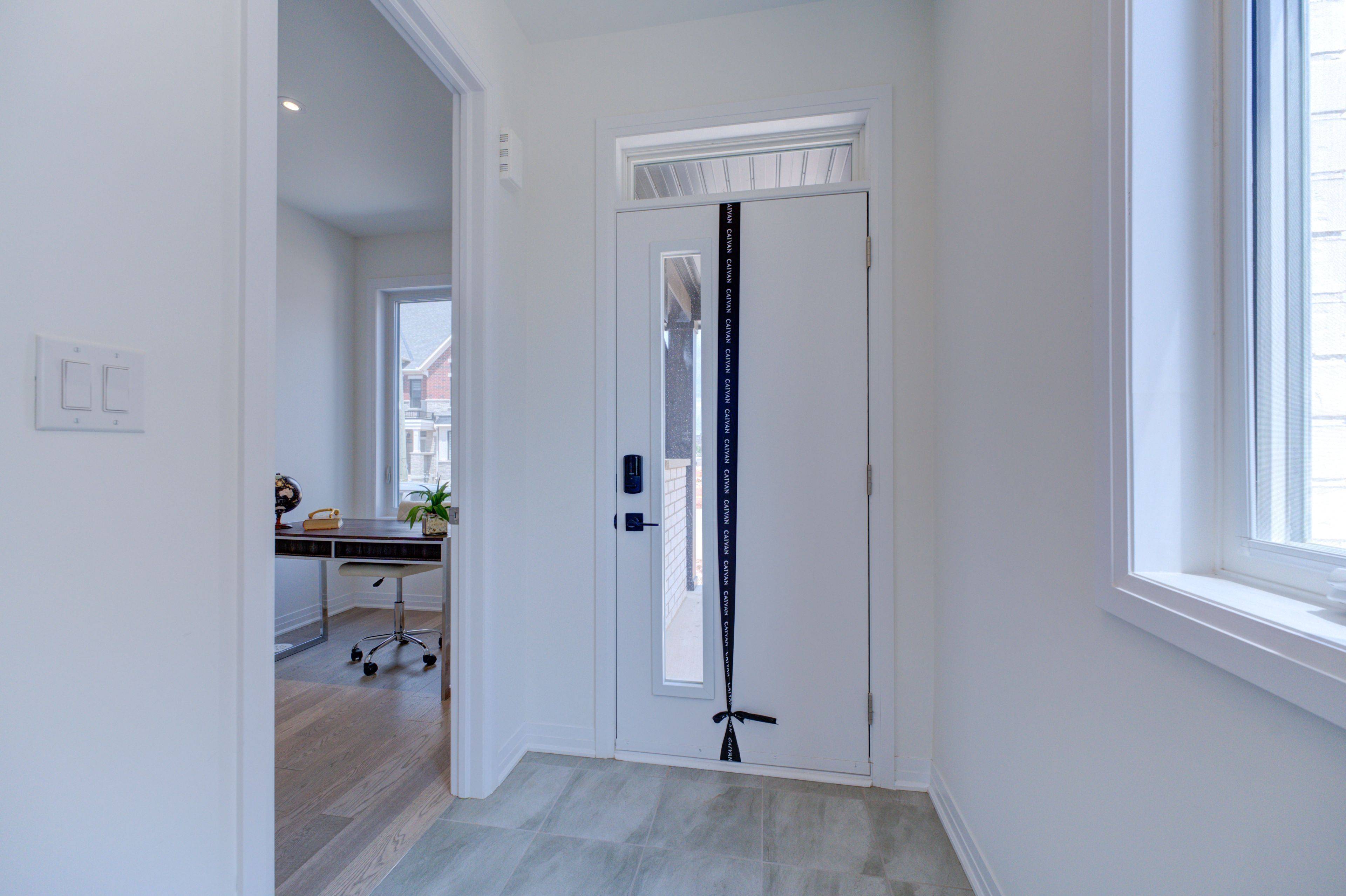 Oakville, ON L6M 0W8,3222 Crystal DR