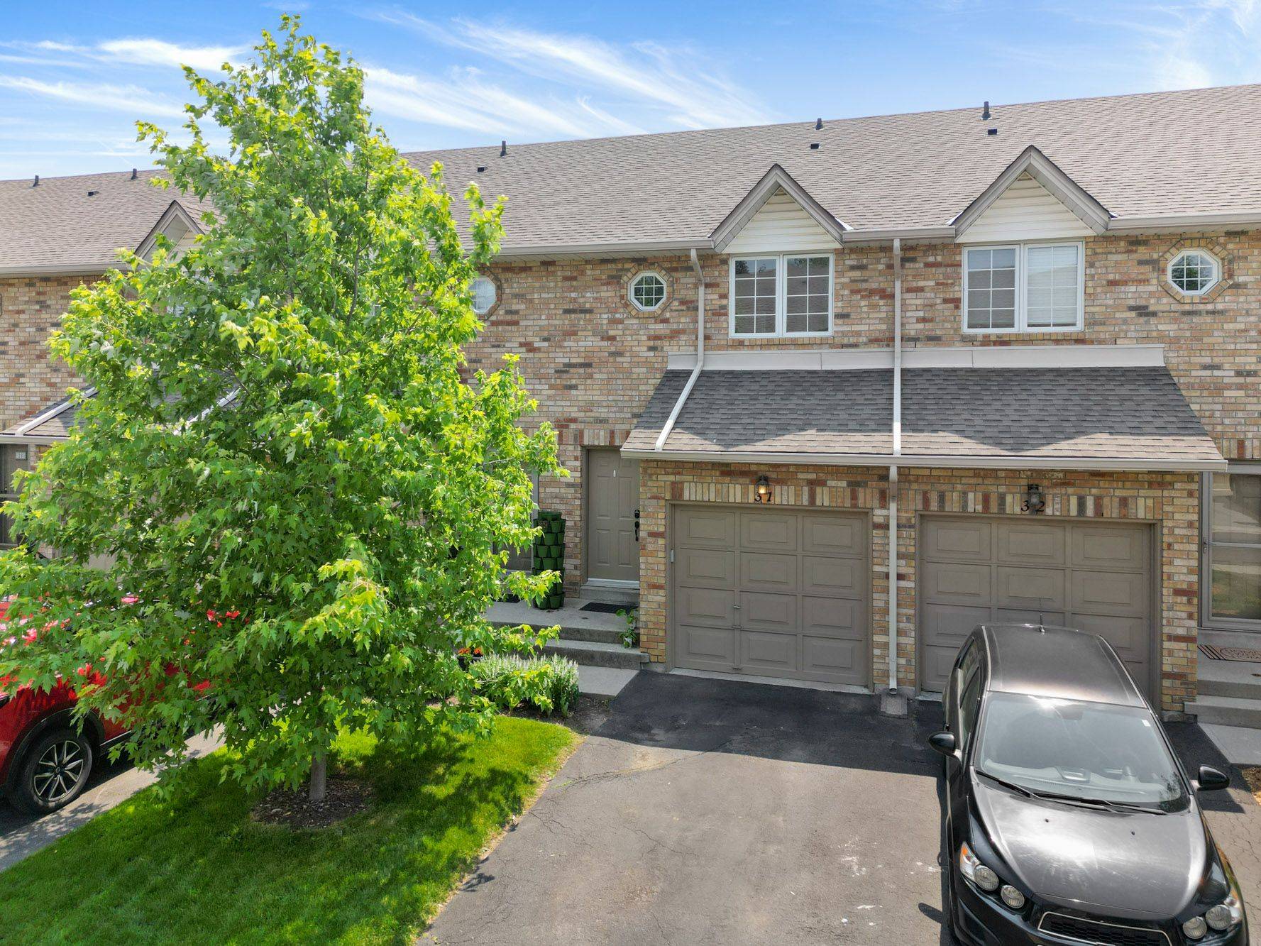 Burlington, ON L7M 4H8,2025 Cleaver AVE #31