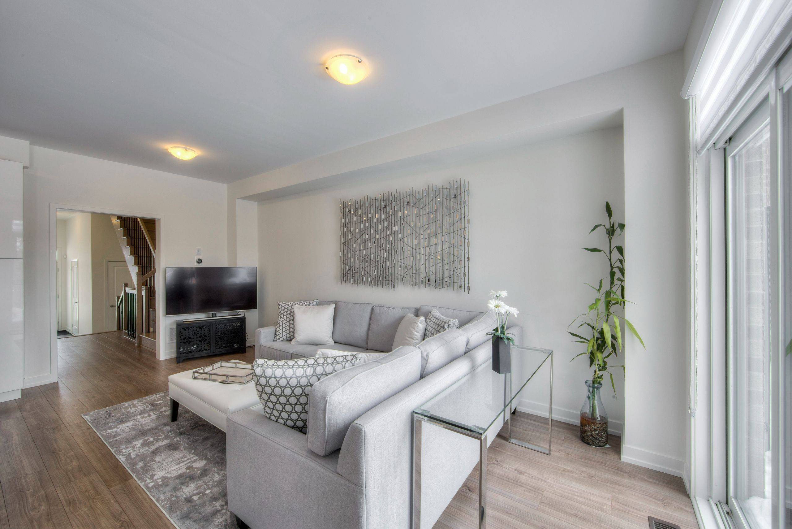 Oakville, ON L6H 0P4,231 Fowley DR