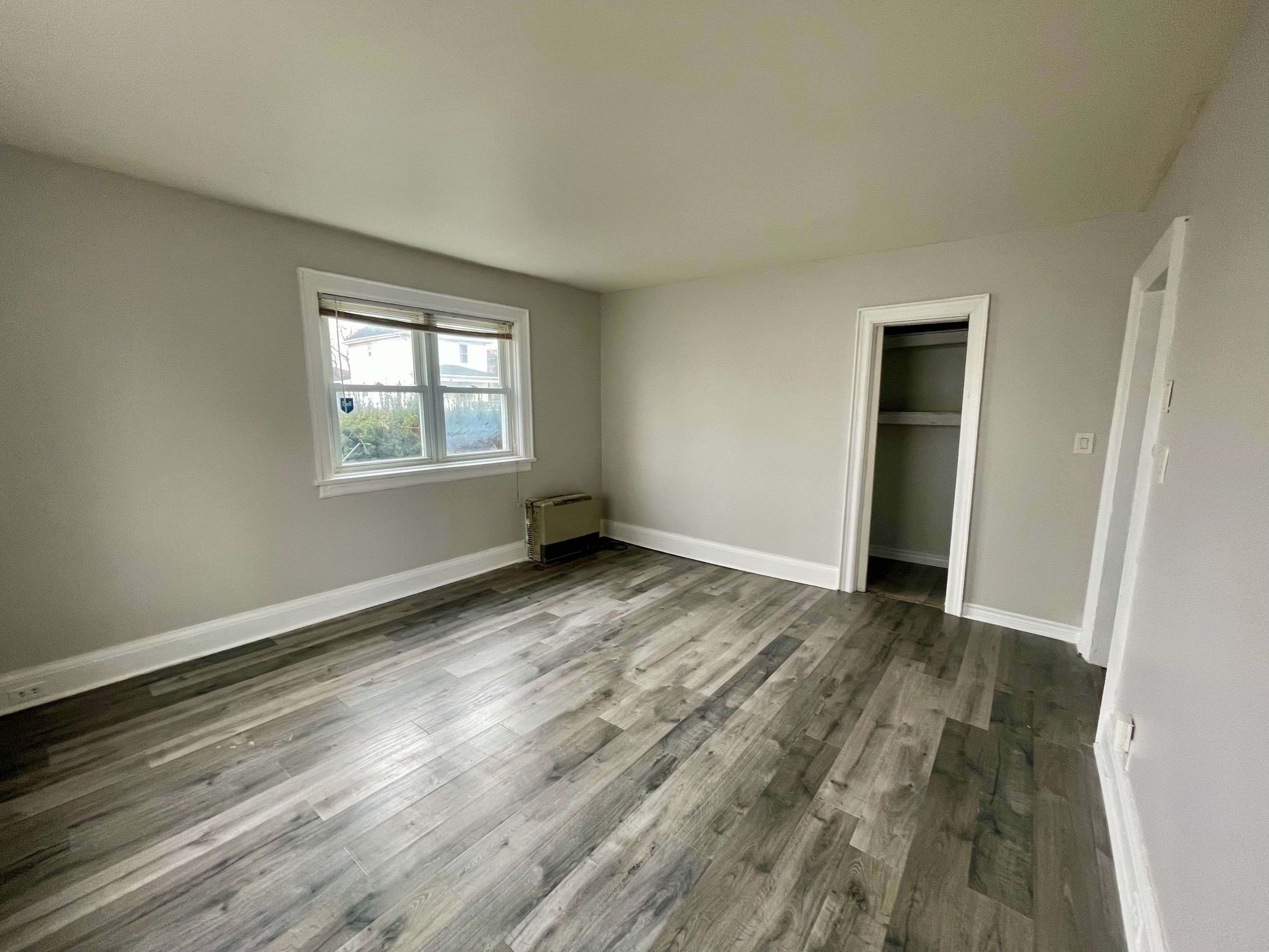 Belleville, ON K8P 3J2,322 Coleman ST