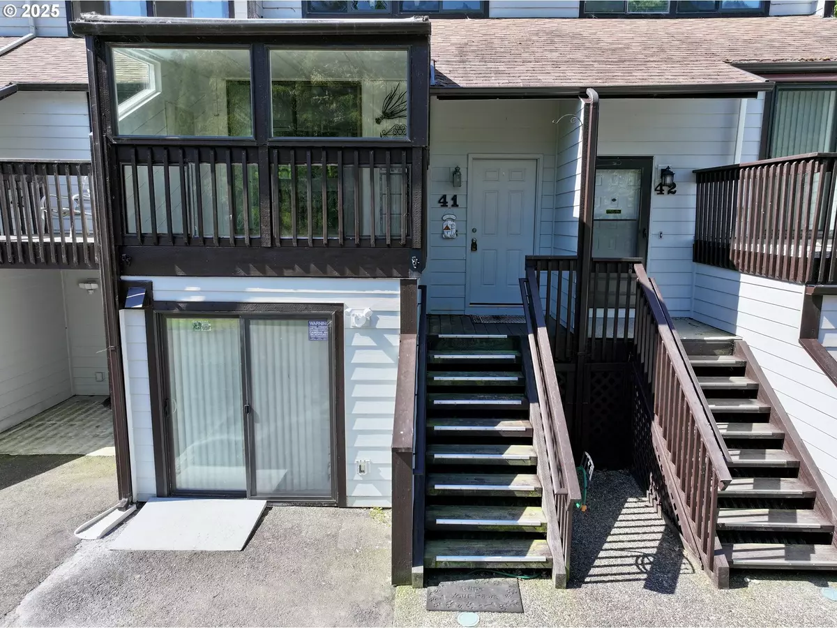 Reedsport, OR 97467,43605 STATE HIGHWAY 38 #41
