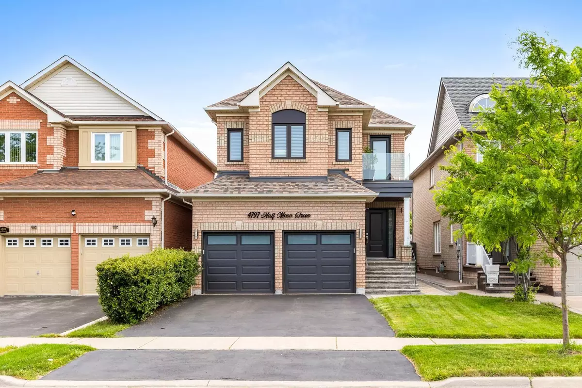 Mississauga, ON L5M 7R7,4797 Half Moon GRV