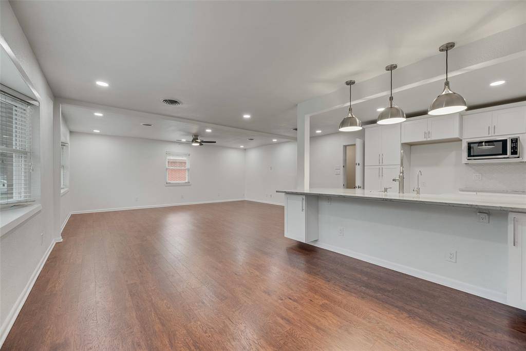 Garland, TX 75042,1322 Bluebird Lane