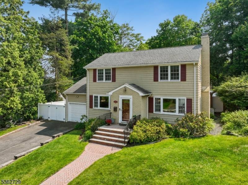 West Orange Twp., NJ 07052,162 Forest Hill Rd