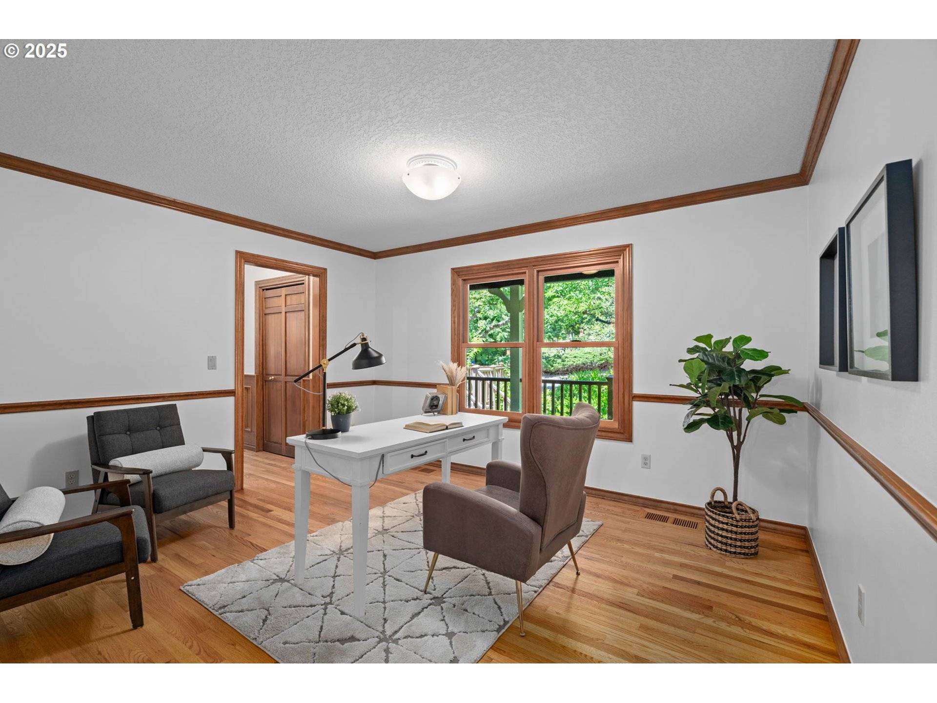 Portland, OR 97229,10670 NW LA CASSEL CREST LN
