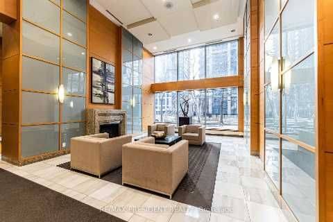 Toronto C07, ON M2N 7G8,4978 Yonge ST #812