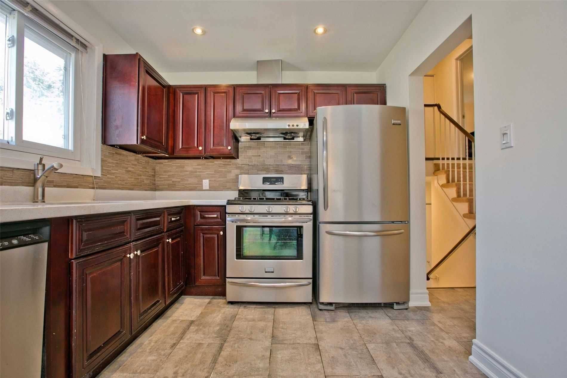 Toronto C15, ON M2H 1W9,25 Summerside CRES