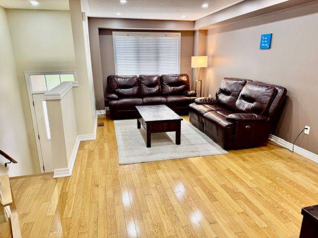 Mississauga, ON L4Z 4J5,4950 Albina WAY #77