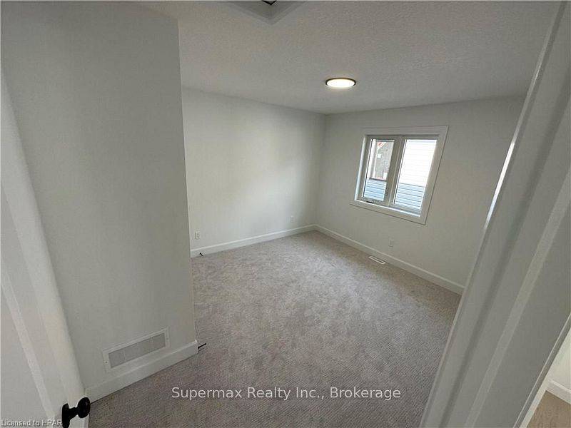 London South, ON N6P 0J8,3856 Ayrshire AVE