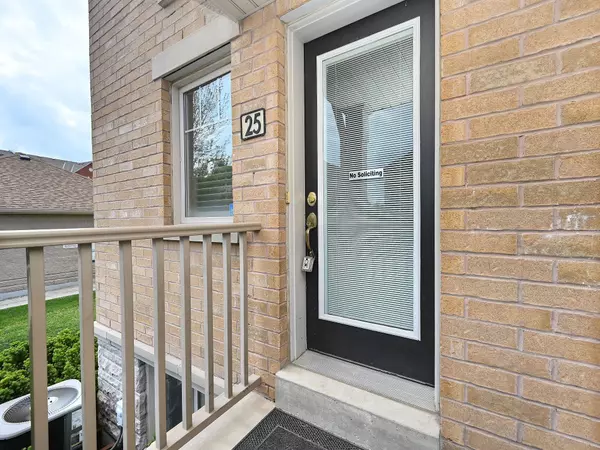 Mississauga, ON L5M 0P7,3250 Bentley DR #25