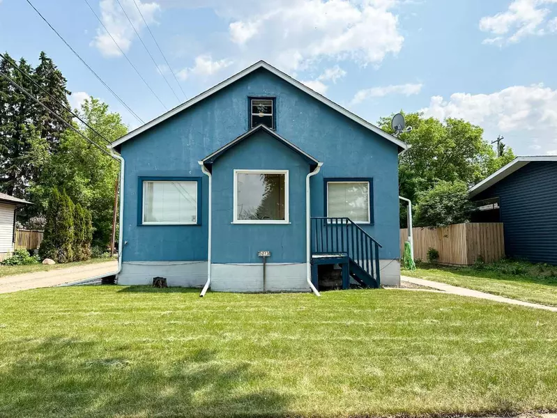 5013 53 ST, Stettler, AB T0C 2L0