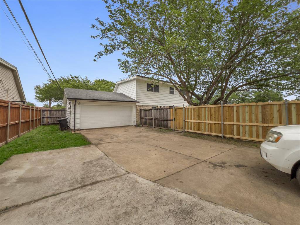 Mesquite, TX 75149,829 Darnel Drive