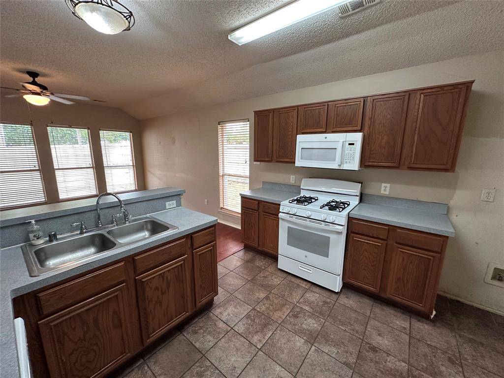 Garland, TX 75043,4102 Baccarat Drive