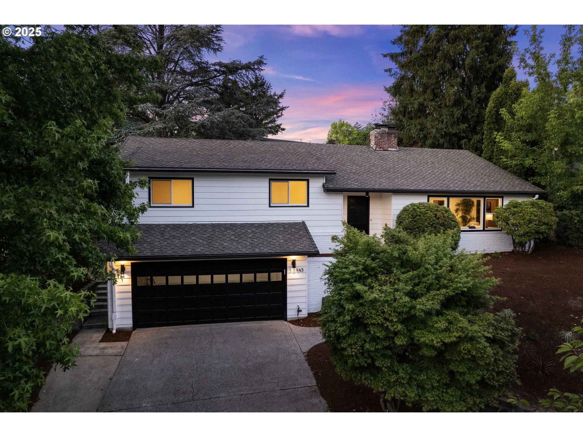 10945 SW BERKSHIRE ST, Portland, OR 97225