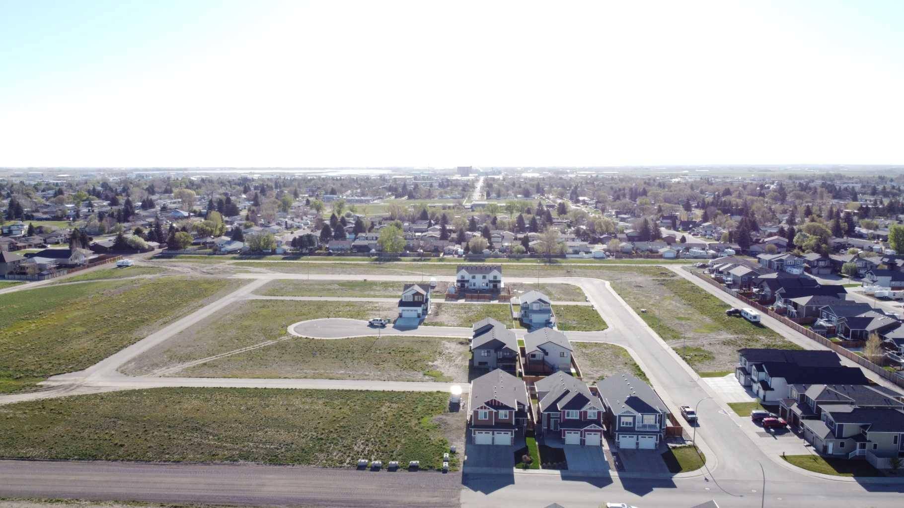Taber, AB T1G 0E9,16 Westview CT
