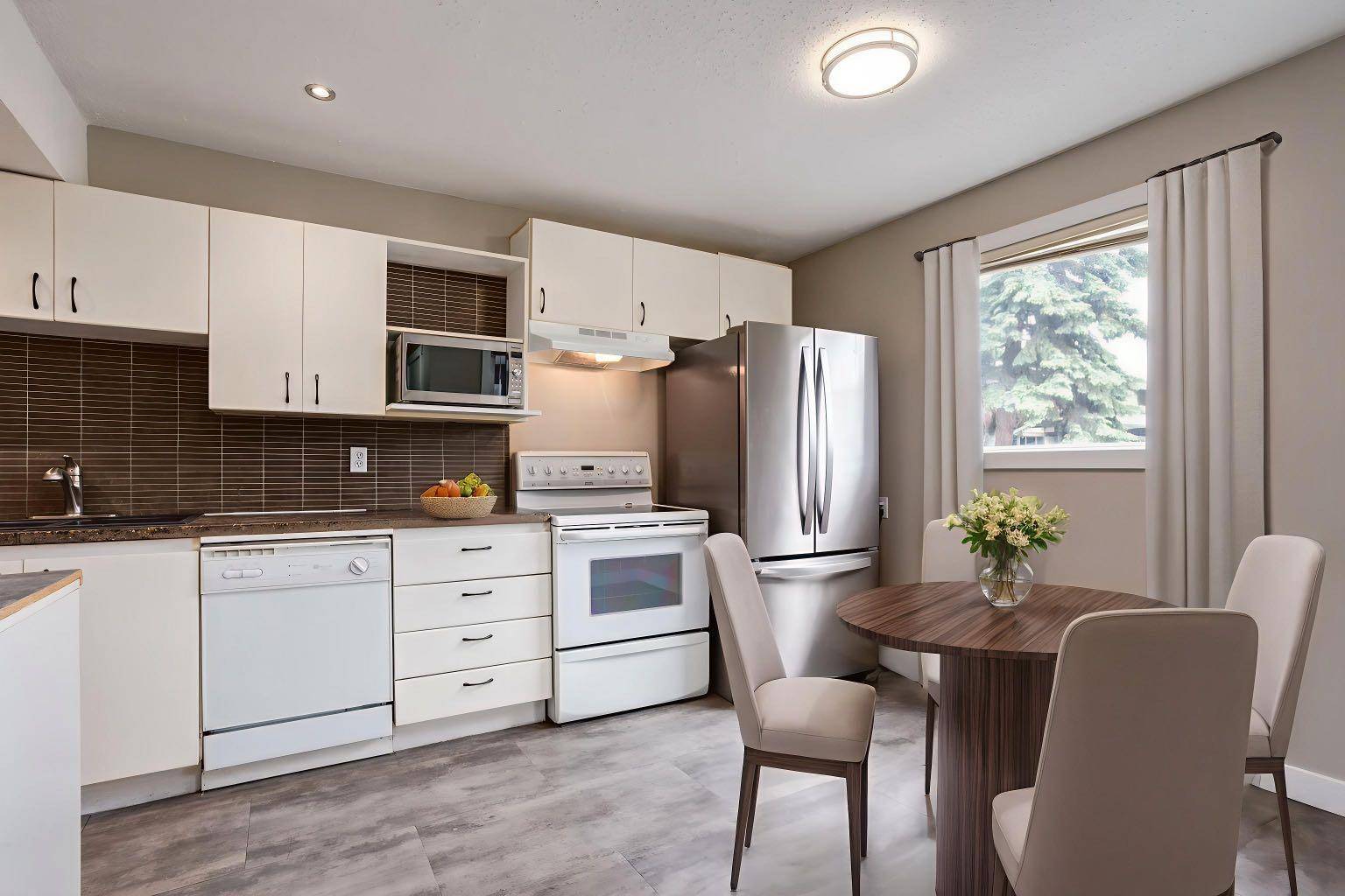 Calgary, AB T3B 3X2,6223 31 AVE Northwest #407