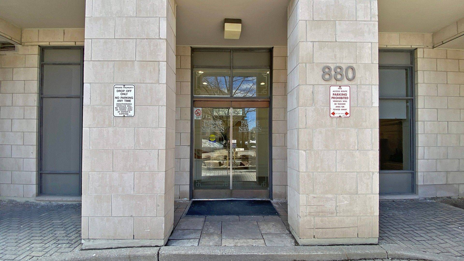 Toronto C14, ON M2N 7B2,880 Grandview WAY #1509