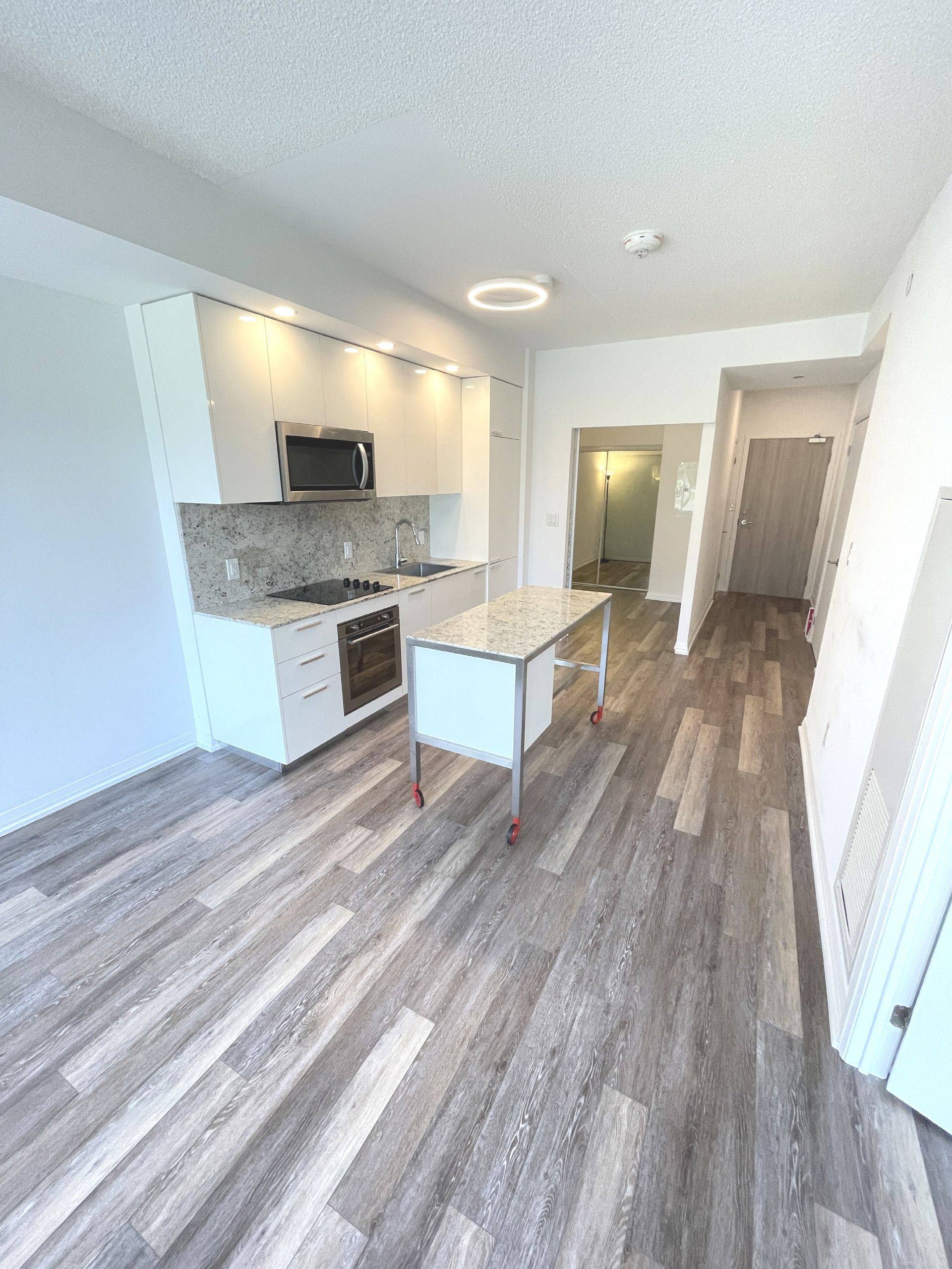 Toronto C07, ON M2N 0L2,75 Canterbury PL #312