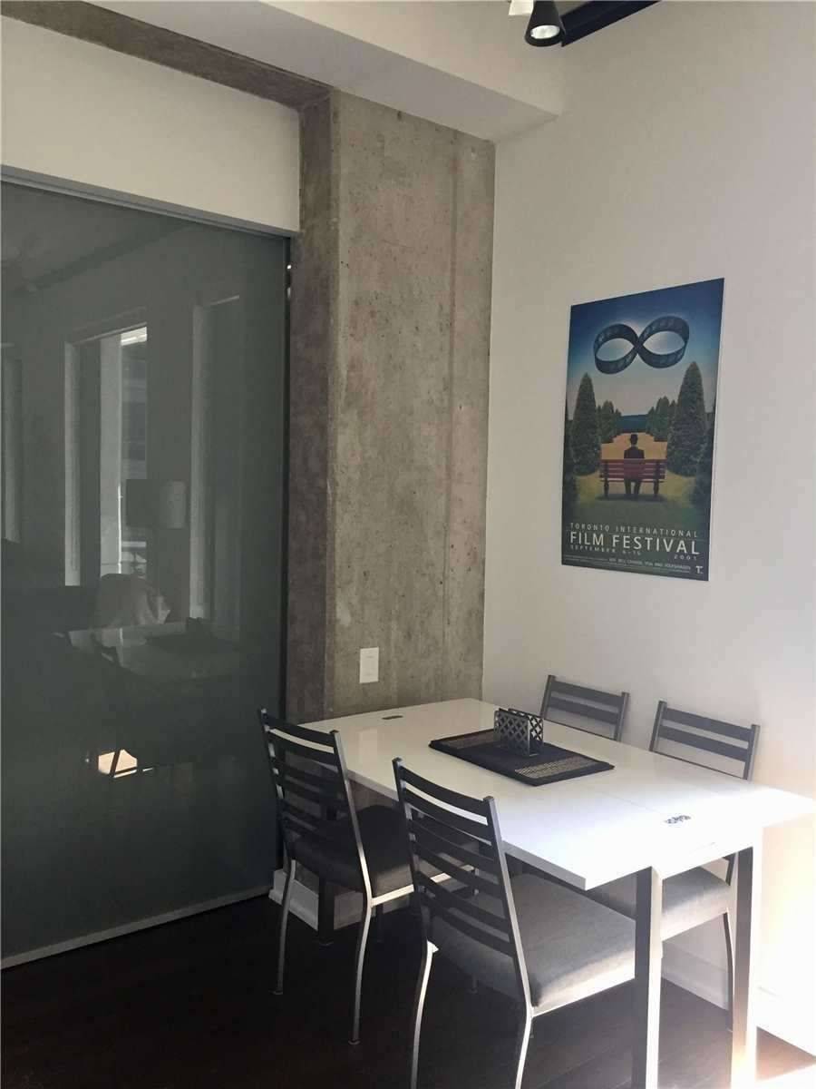 Toronto C01, ON M5V 2H5,11 Charlotte ST #601