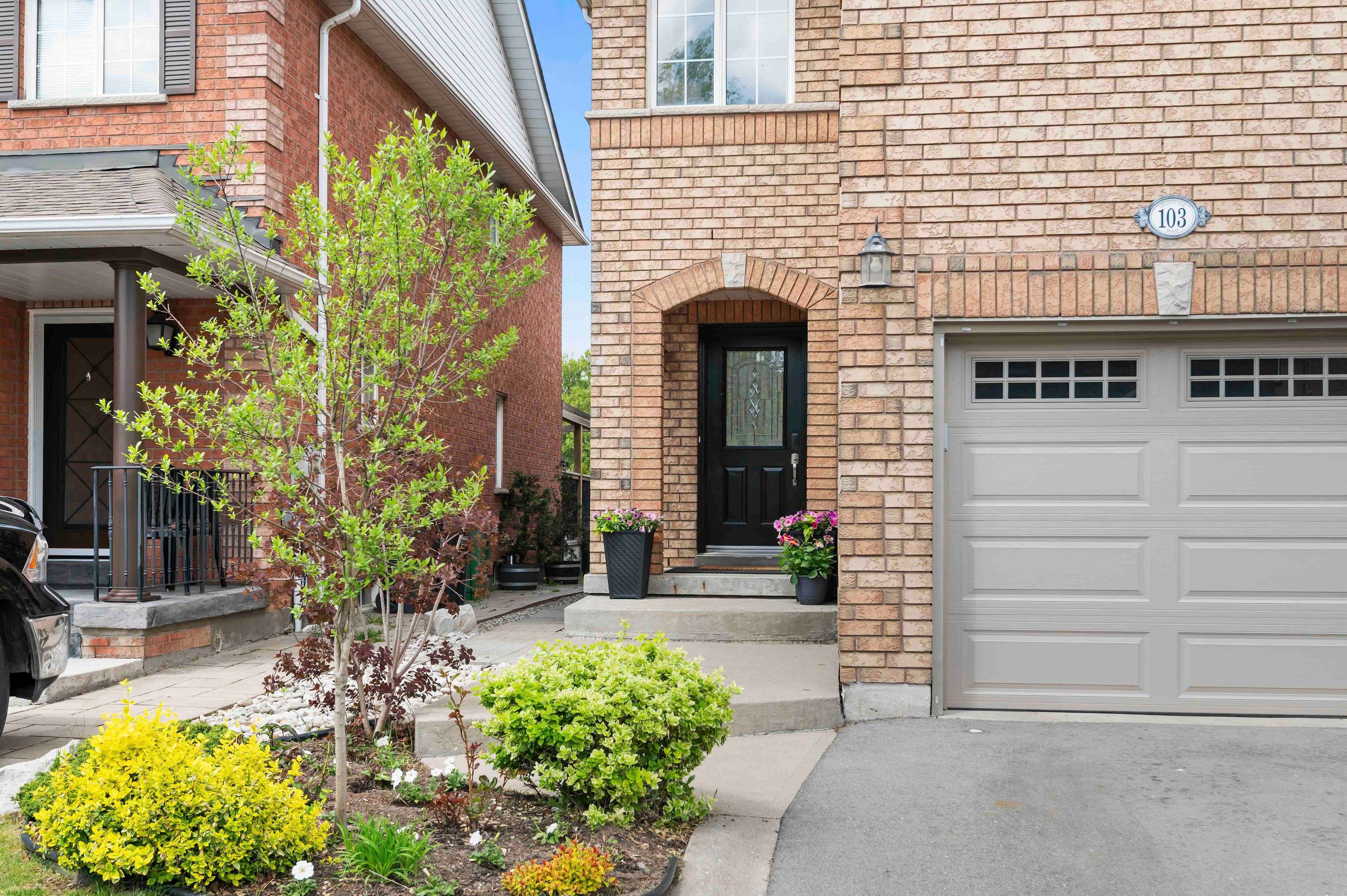 Caledon, ON L7E 2M6,103 Grapevine RD
