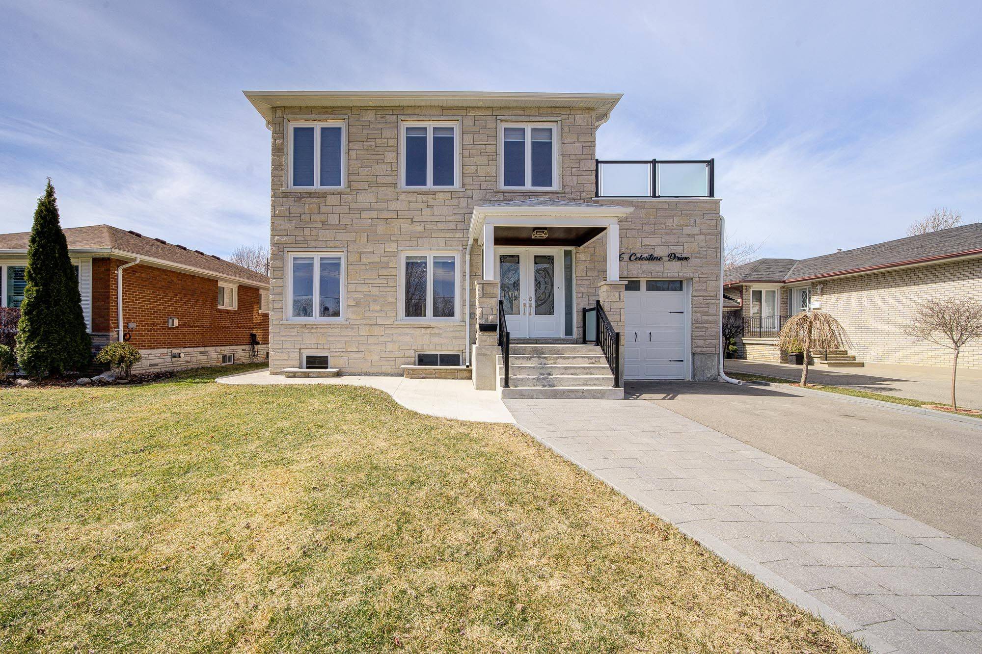 Toronto W09, ON M9R 3N9,106 Celestine DR