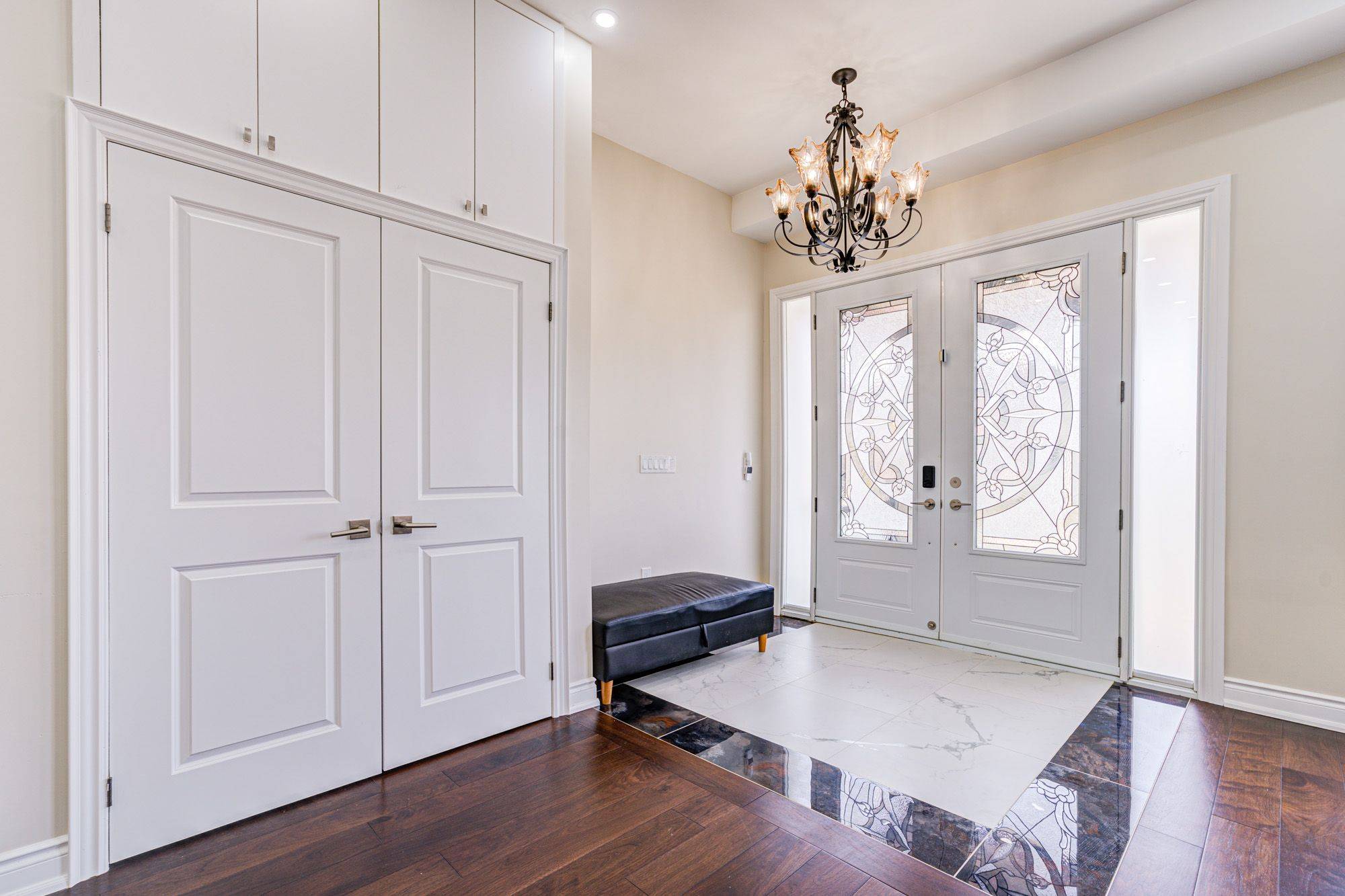 Toronto W09, ON M9R 3N9,106 Celestine DR