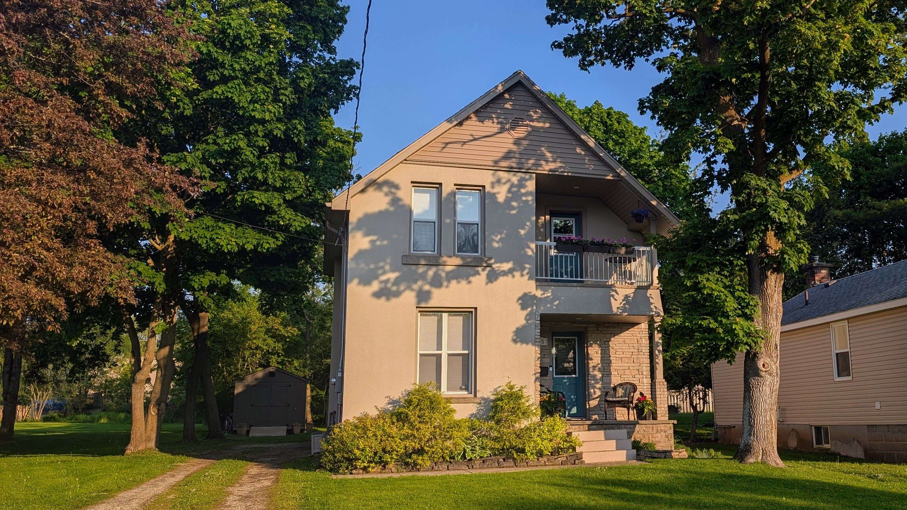 1515 8TH AVE E, Owen Sound, ON N4K 3B5