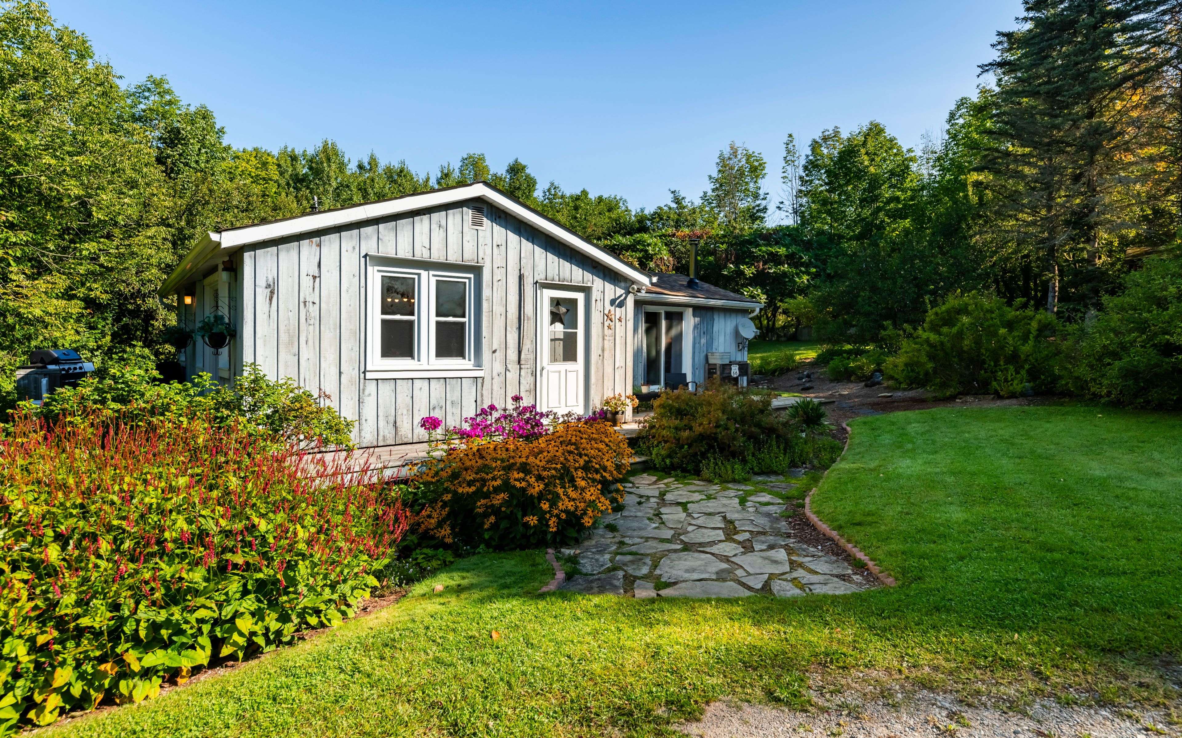 637217 Prince of Wales RD, Mulmur, ON L9V 0C2