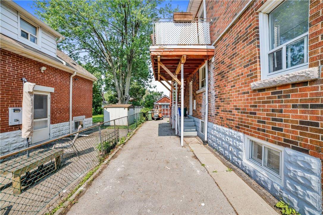 Hamilton, ON L8V 2T4,96 East 21st ST