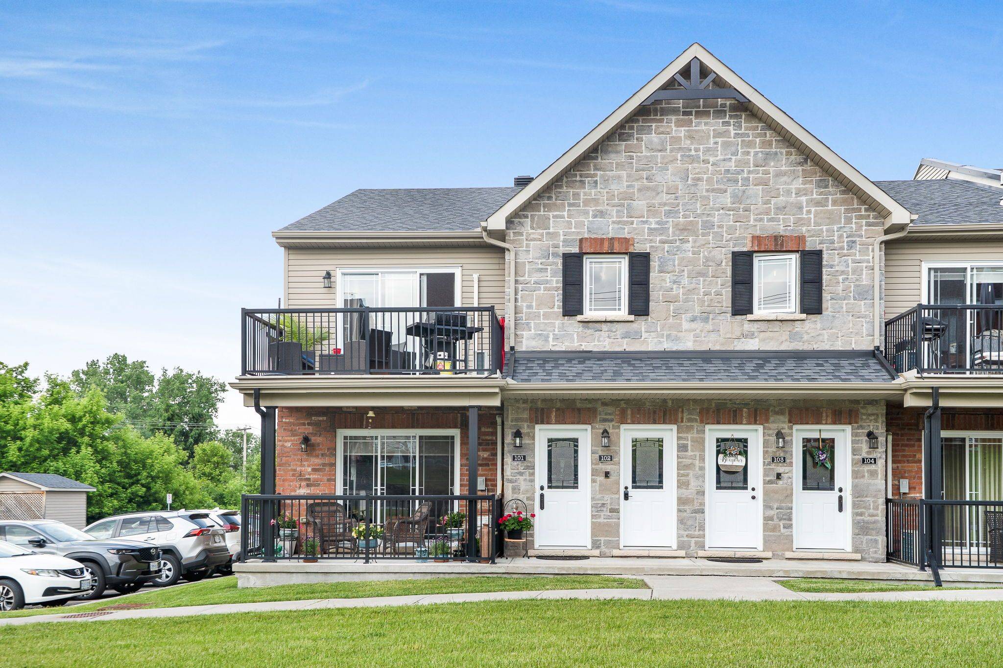Hawkesbury, ON K6A 0B5,205 Spence AVE #102