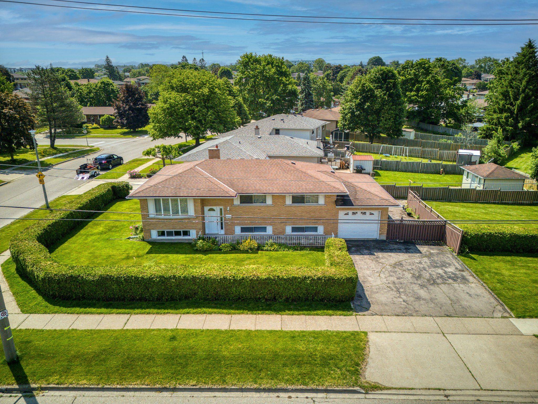 265 Champlain BLVD, Cambridge, ON N1R 6E1