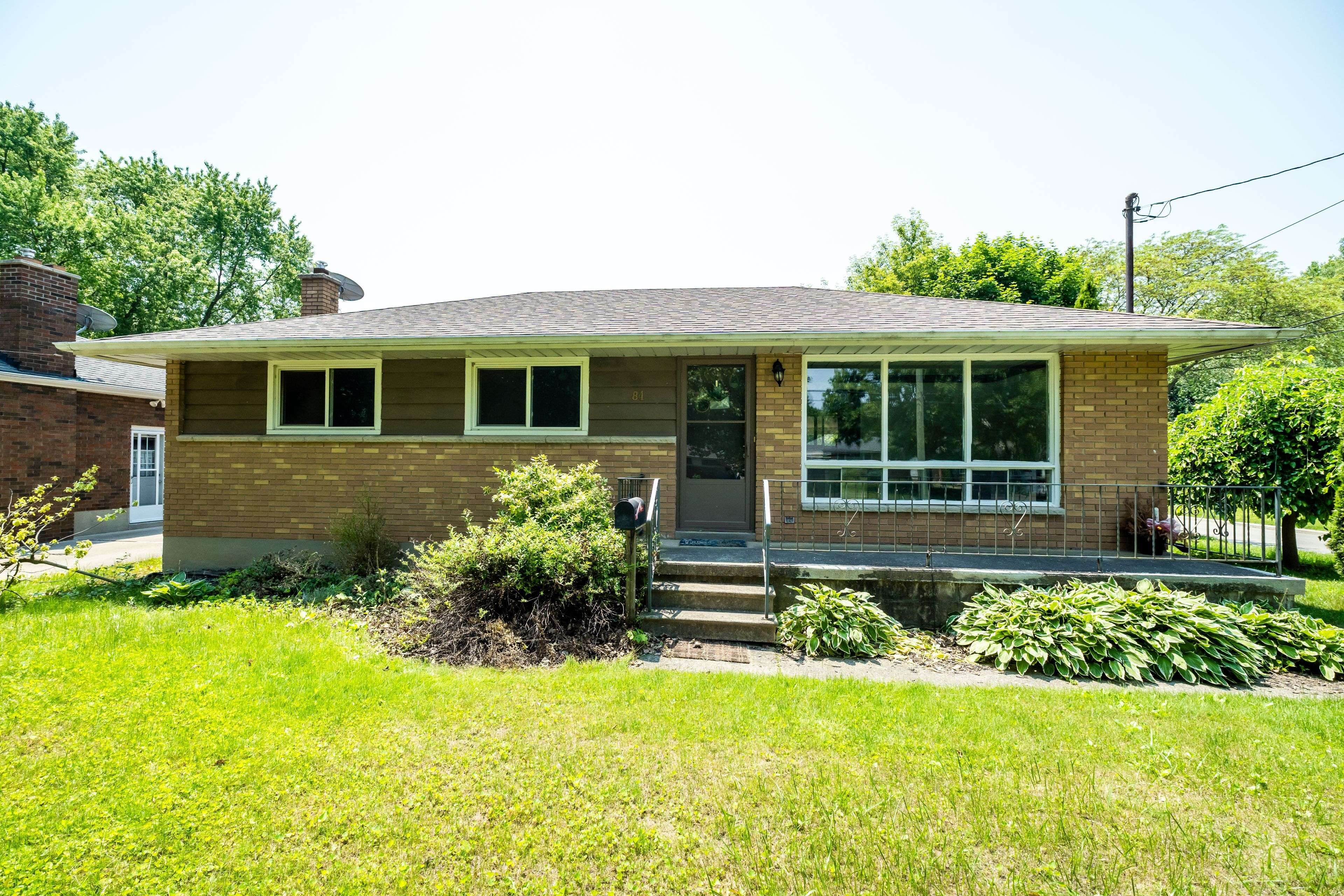 84 Dunvegan DR, Chatham-kent, ON N7M 5A2