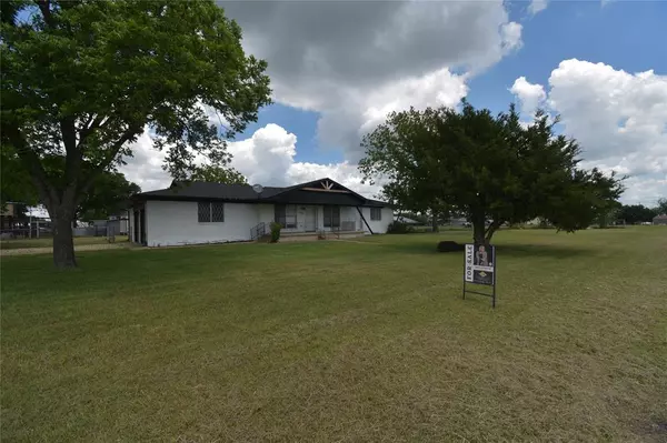 West, TX 76691,112 Big Bass Road