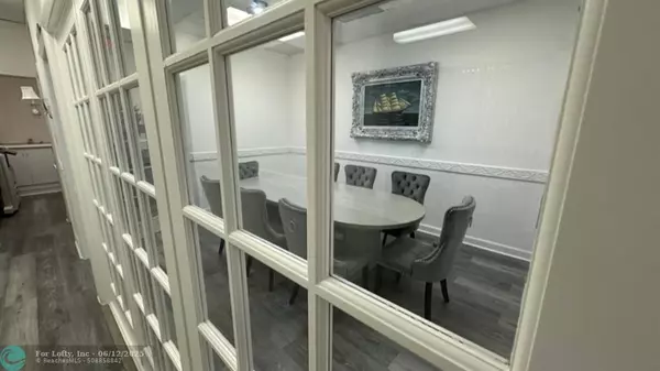 Plantation, FL 33322,8551 W Sunrise Blvd #102