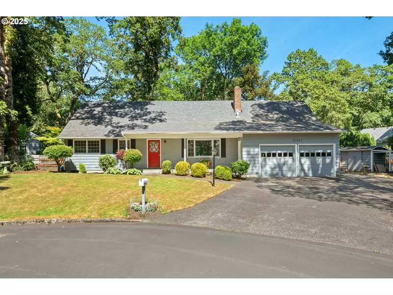 16390 SE HILLSIDE LN, Milwaukie, OR 97267