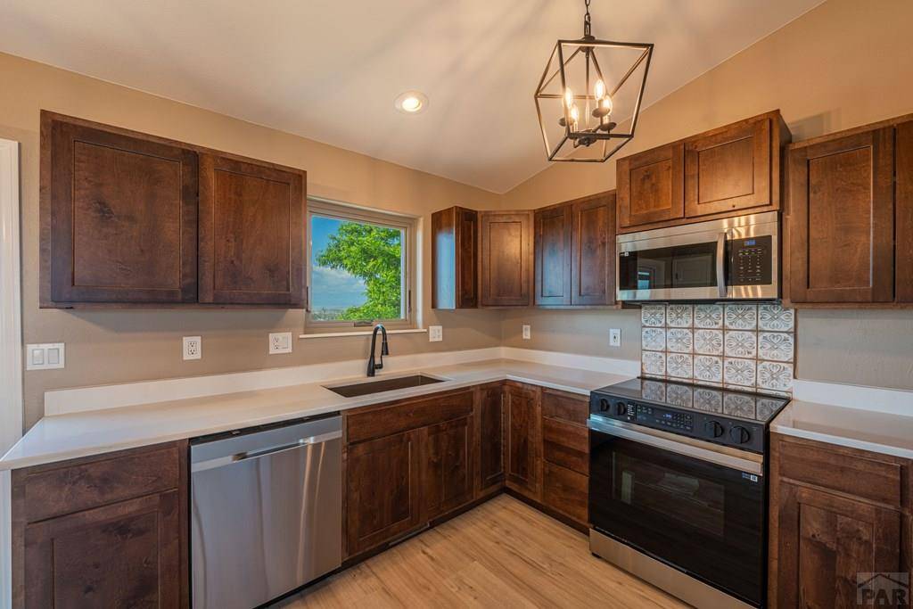 Penrose, CO 81240,100 Pleasure Trail