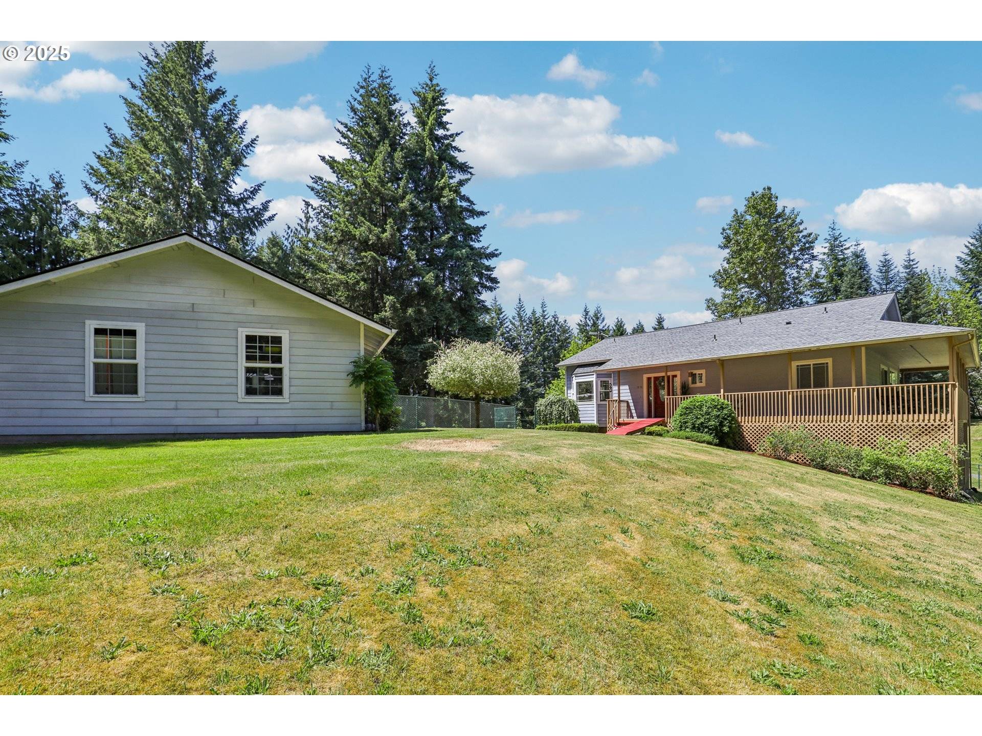 Castle Rock, WA 98611,272 BOND RD