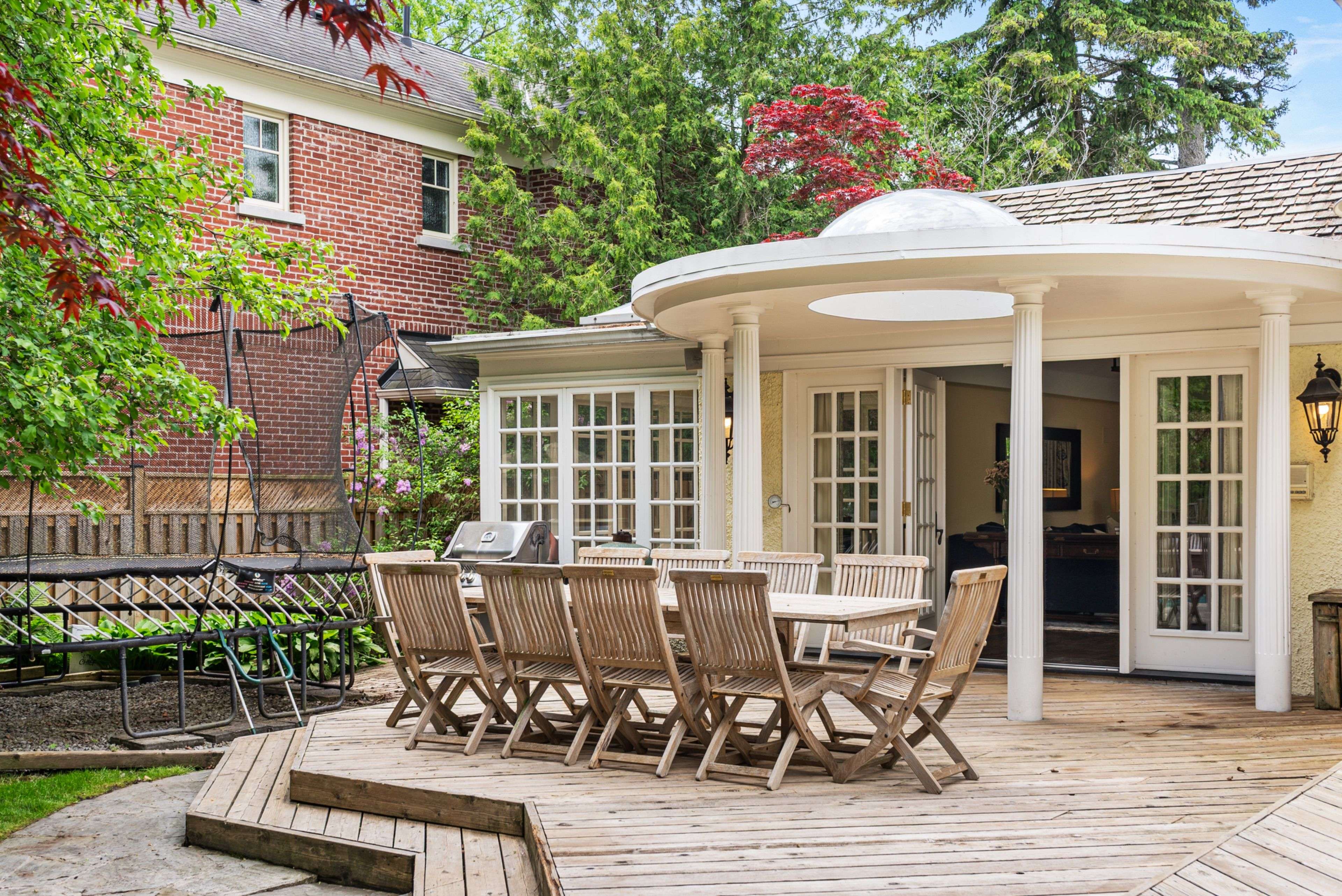 Toronto C04, ON M4N 2Z6,25 Strathgowan CRES