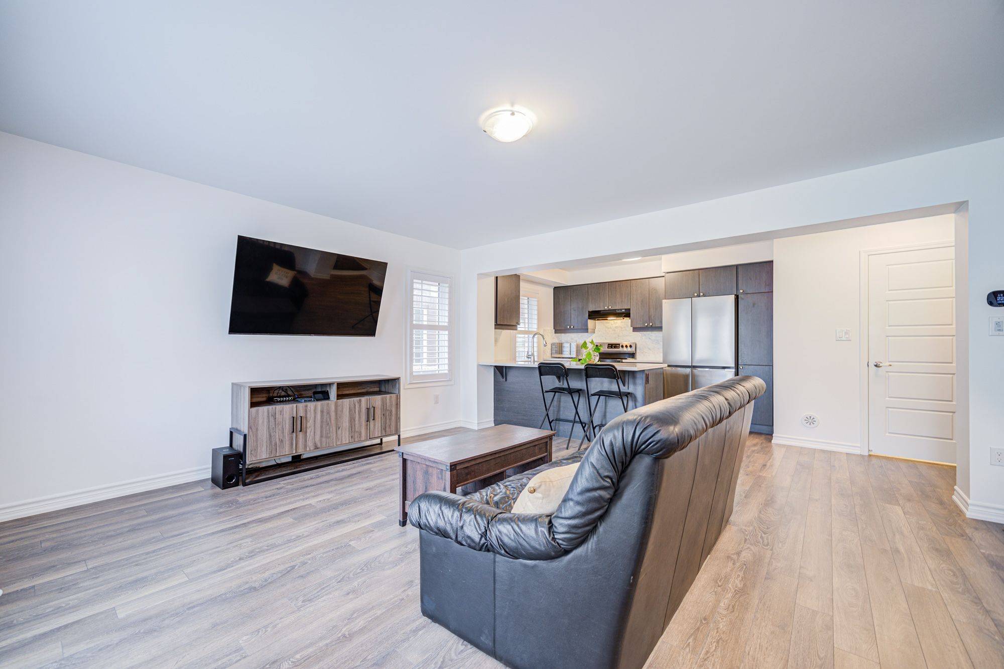 Whitby, ON L1P 0E5,13 Goldeye ST