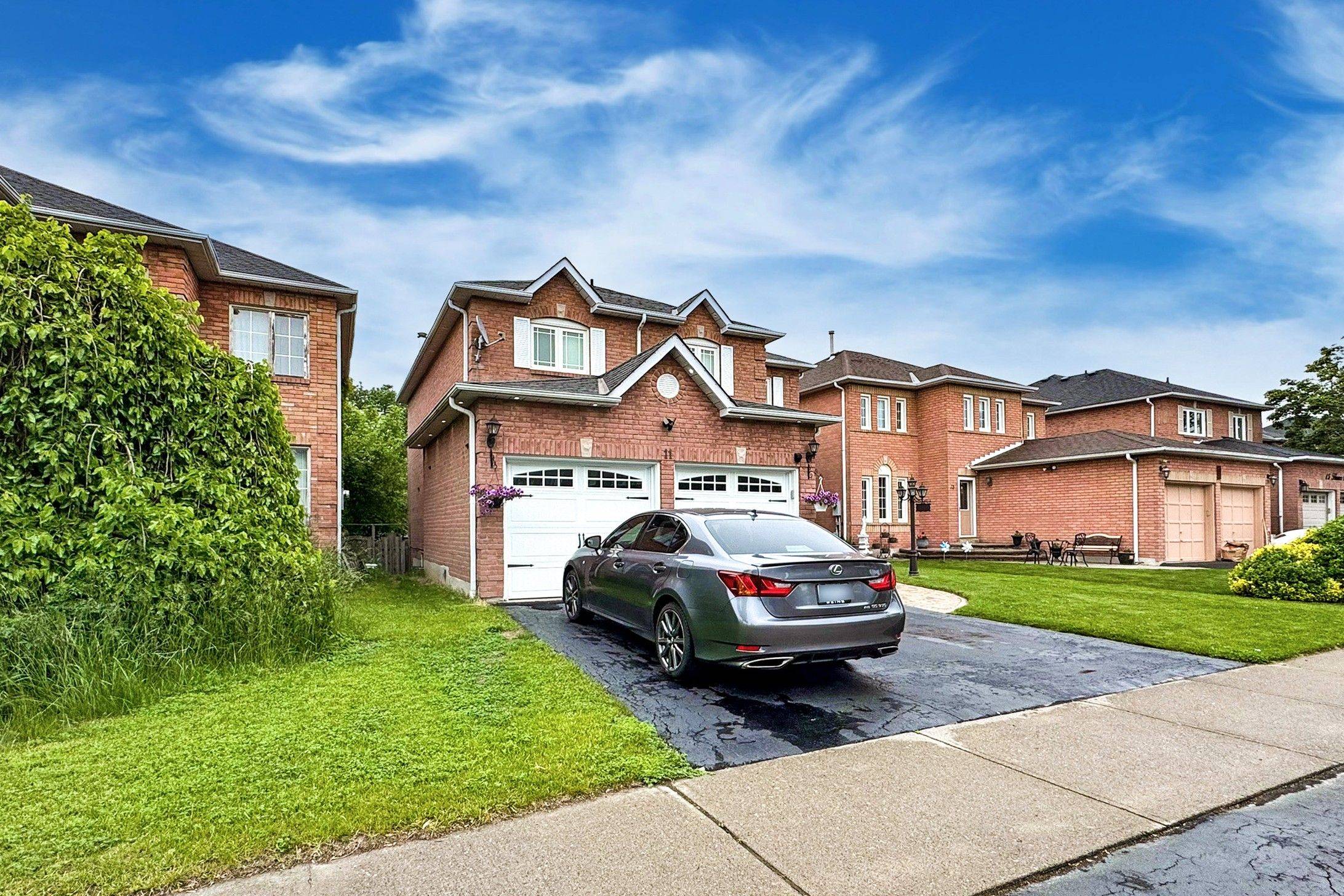 11 Howes ST #Basement, Ajax, ON L1T 3V5