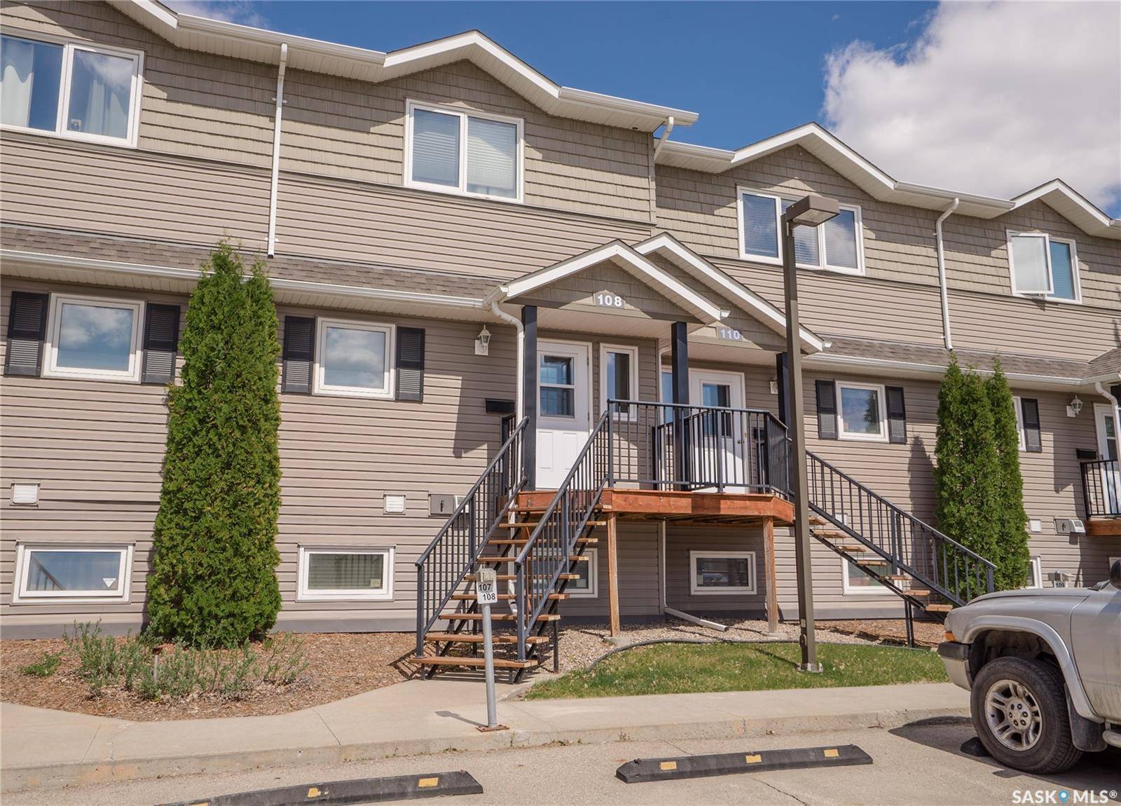 Saskatoon, SK S7R 0K3,1022 Hampton CIRCLE #108